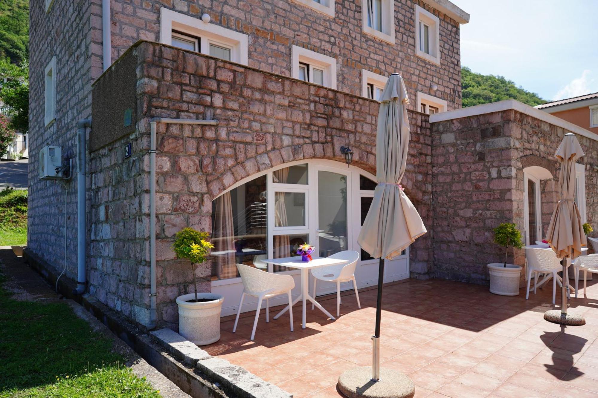 Apartments Pavlovic Petrovac na moru Exterior foto